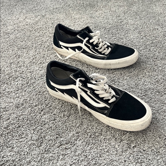 Vans Old Skool Bolt Black and Marshmallow Lace Up Sneakers Shoes - Size 12 - Picture 3 of 7